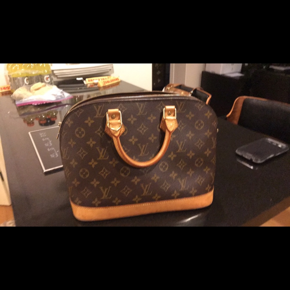 Alma LOuie Vuitton